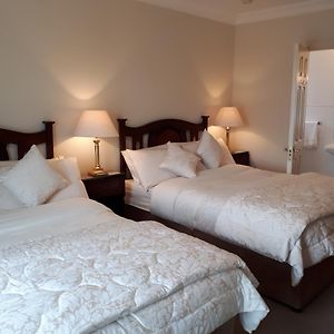 Deluxe Double or Twin Room Garden View